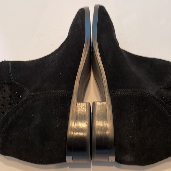 Michael Kors Women’s Black Suede Graham Ankle Booties - size 8 - Picture 10 of 16